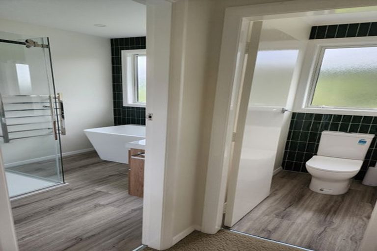 Photo of property in 2 View Road, Houghton Bay, Wellington, 6023