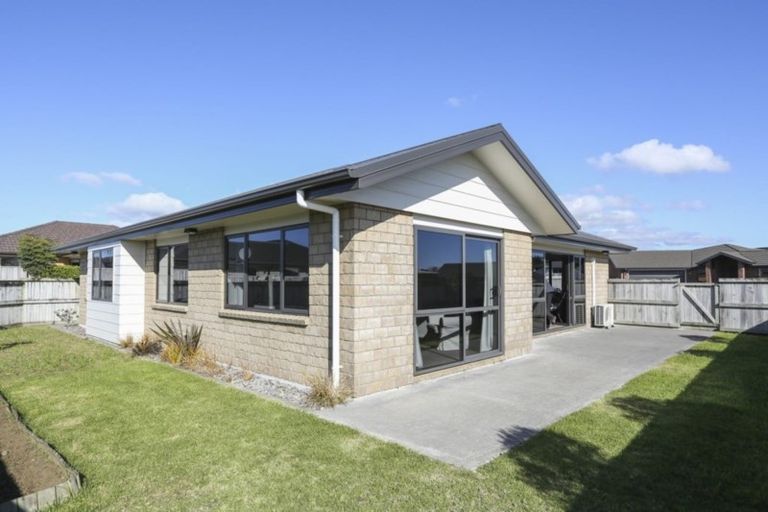 Photo of property in 24 Coby Sydney Drive, Bell Block, New Plymouth, 4312