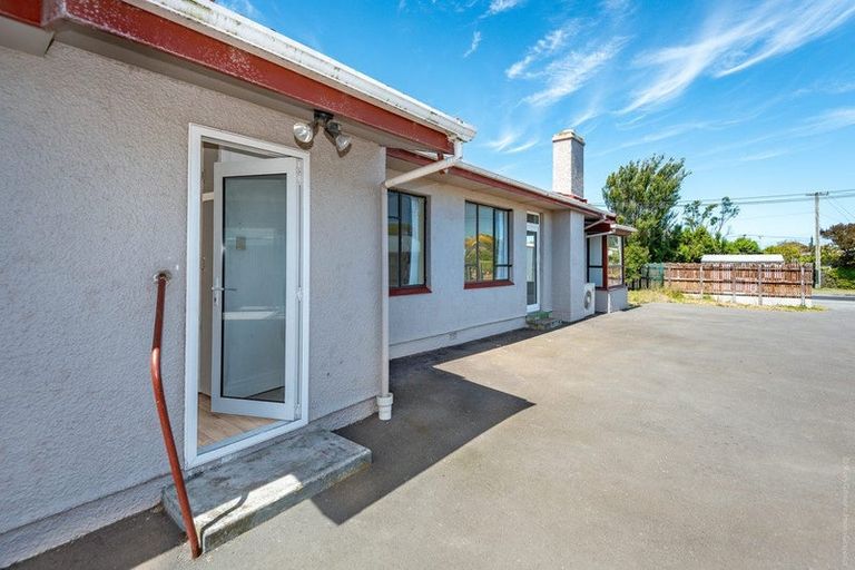 Photo of property in 66 Pacific Road, North New Brighton, Christchurch, 8083
