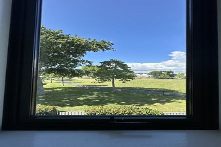 Photo of property in 28 Whenuapai Drive, Whenuapai, Auckland, 0618