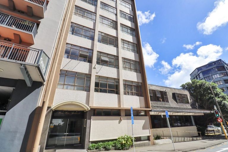 Photo of property in Hume House, 28/152 The Terrace, Wellington Central, Wellington, 6011