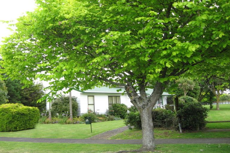 Photo of property in 11 Kindergarten Drive, Conifer Grove, Takanini, 2112