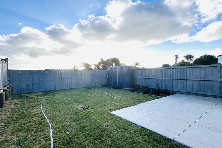 Photo of property in 21 Ngakoro Road, Karaka, Papakura, 2113