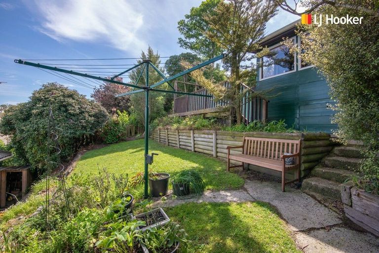 Photo of property in 112 Oakwood Avenue, Balaclava, Dunedin, 9011