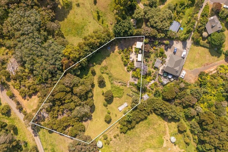 Photo of property in 35b Cuvier Crescent, Kuaotunu West, Whitianga, 3592