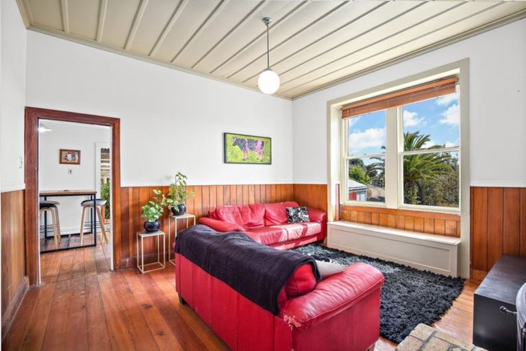 Photo of property in 12 Onewhero Road, Kaukapakapa, Warkworth, 0984