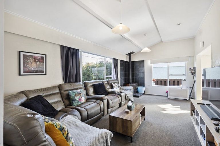 Photo of property in 11 Pirinoa Street, Feilding, 4702