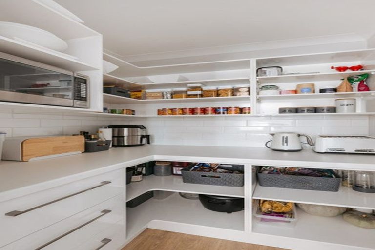 Photo of property in 12b Kayelene Place, Omokoroa, 3114