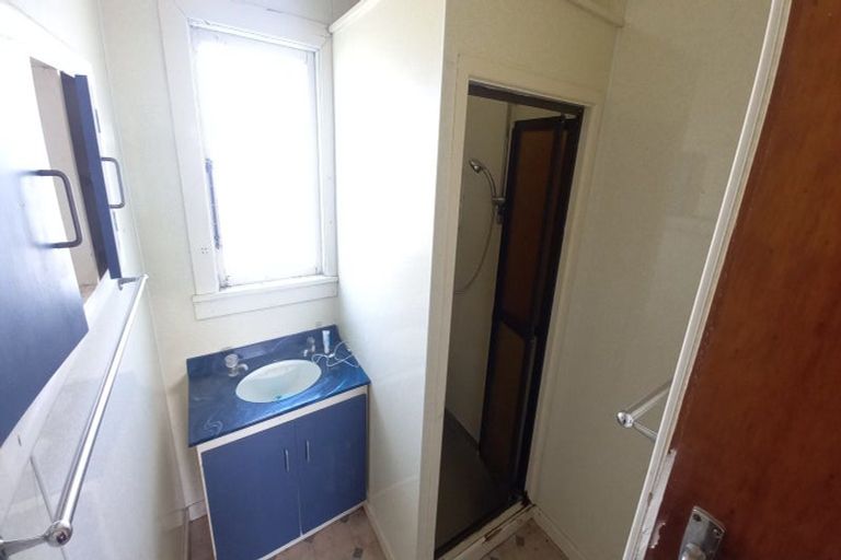 Photo of property in 1 Main Road, Tuatapere, 9620