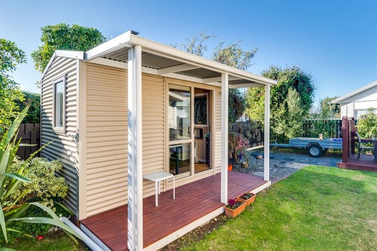 Photo of property in 1 Cardiff Place, Tamatea, Napier, 4112