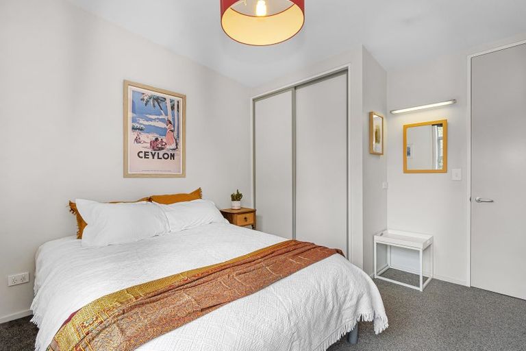 Photo of property in 21a Guildford Street, Burnside, Christchurch, 8053