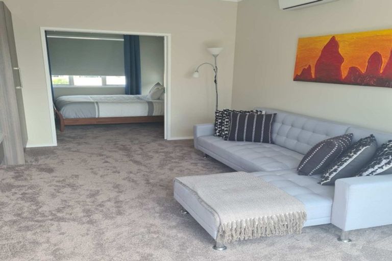 Photo of property in 19 Rue D' Amarres, Gulf Harbour, Whangaparaoa, 0930