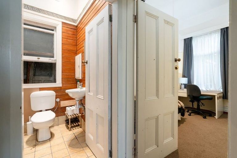 Photo of property in 49 Upland Road, Kelburn, Wellington, 6012