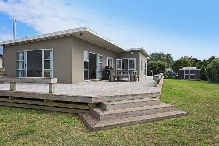 Photo of property in 8 Harper Road, Waimarama, Havelock North, 4294