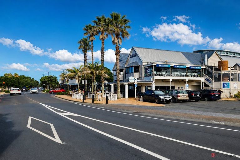 Photo of property in 2/388 Hibiscus Coast Highway, Orewa, 0931