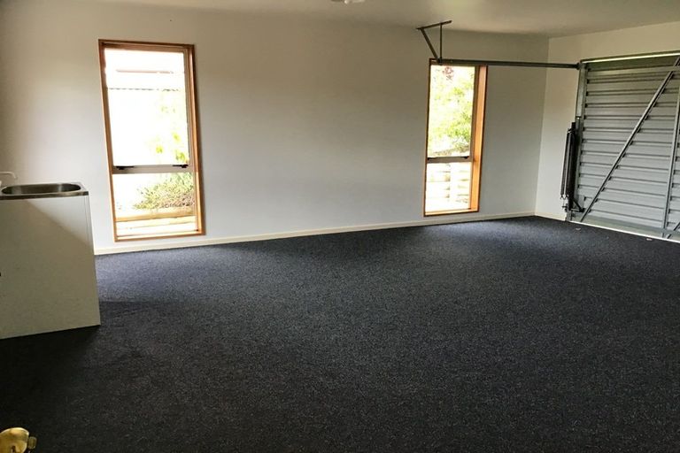 Photo of property in 17 Craig Place, Bridge Hill, Alexandra, 9320