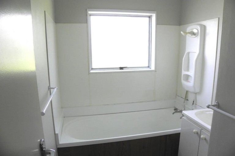 Photo of property in 53 Strathmore Avenue, Levin, 5510