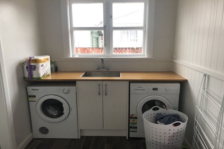 Photo of property in 62 Beauchamp Street, Tawa, Wellington, 5028