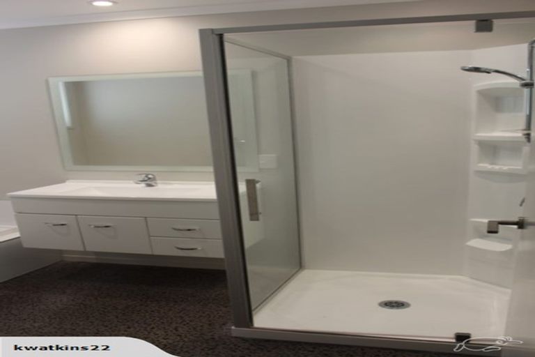 Photo of property in 83b Mangorei Road, Strandon, New Plymouth, 4312