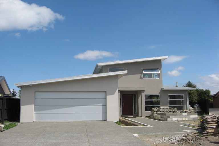 Photo of property in 18 Bancroft Place, Parklands, Christchurch, 8083