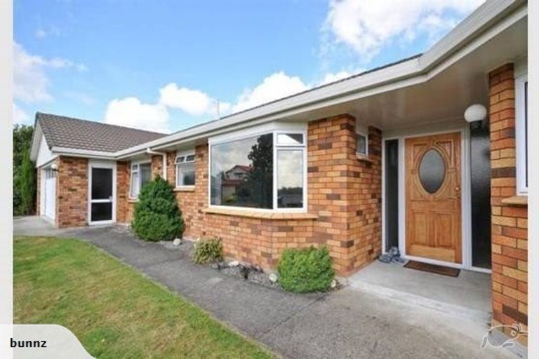 Photo of property in 2 Munro Place, Flagstaff, Hamilton, 3210