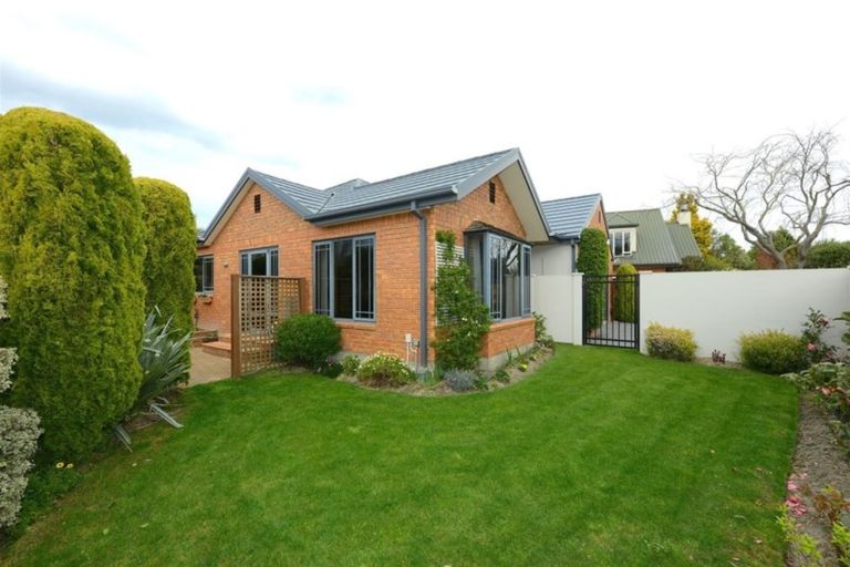 Photo of property in 244b Withells Road, Avonhead, Christchurch, 8042