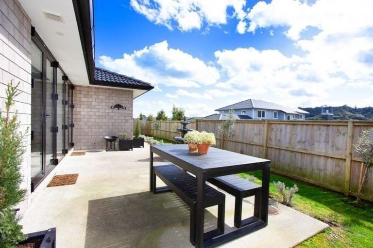 Photo of property in 6 Tilly Lane, Huapai, Kumeu, 0810