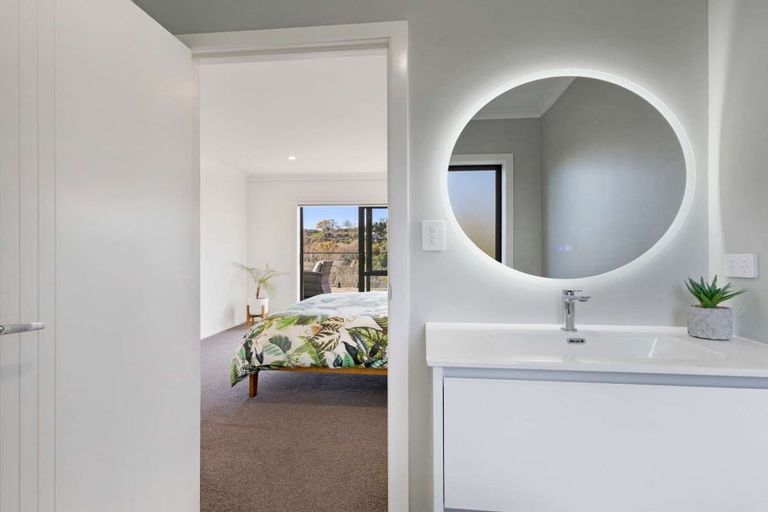 Photo of property in 131 Te Mata Peak Road, Havelock North, 4130