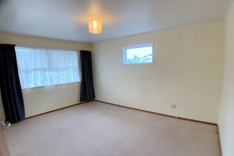 Photo of property in 5 Greenock Road, Ranui, Auckland, 0612