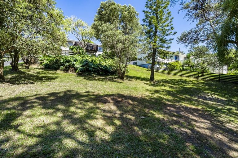 Photo of property in 35 Cedar Terrace, Stanmore Bay, Whangaparaoa, 0932