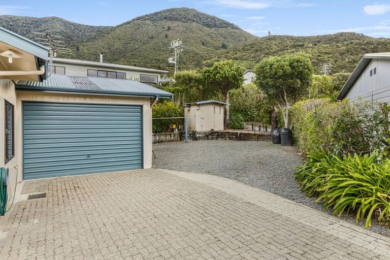 Photo of property in 11 Field Terrace, Okiwi Bay, French Pass, 7193