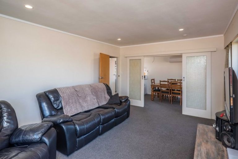 Photo of property in 28a Kapanui Road, Waikanae, 5036