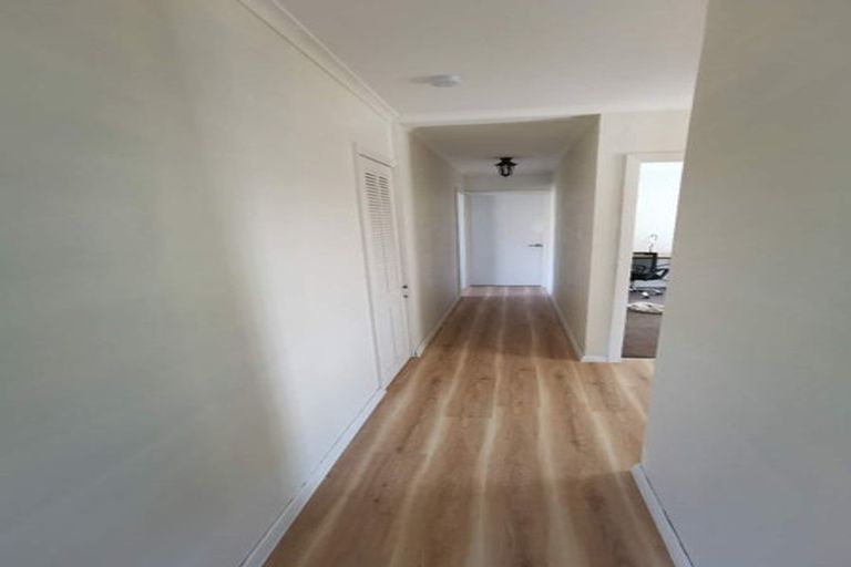 Photo of property in 19 Solway Avenue, Ilam, Christchurch, 8041