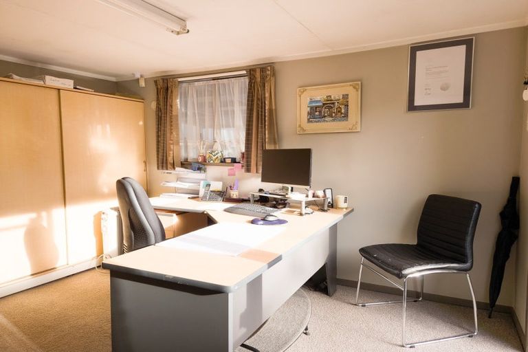 Photo of property in 19 Skerman Street, Marton, 4710