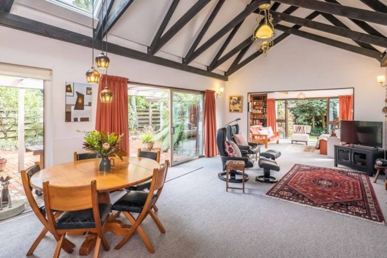 Photo of property in 40 Ngarara Road, Waikanae, 5036