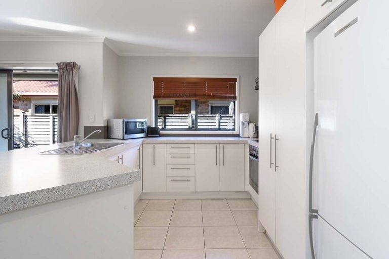 Photo of property in 16/100 Millers Road, Brookfield, Tauranga, 3110