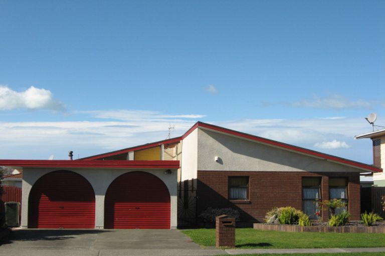 Photo of property in 16 Konini Crescent, Pirimai, Napier, 4112