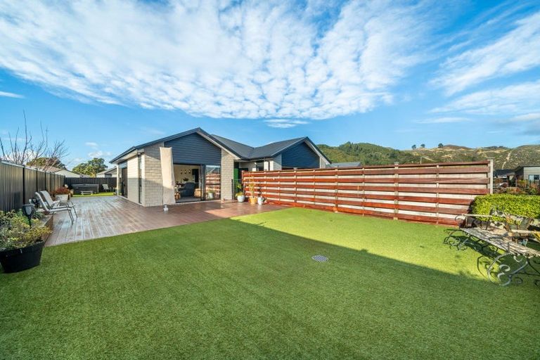 Photo of property in 20 Kerrigan Crescent, Wallaceville, Upper Hutt, 5018