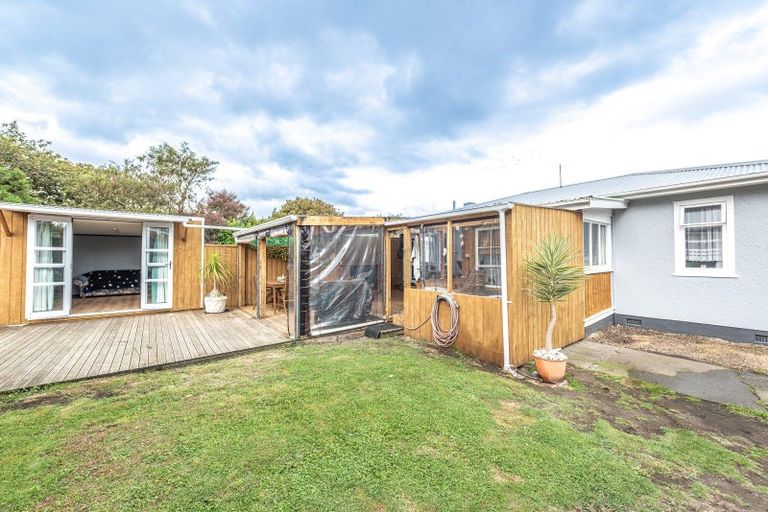 Photo of property in 8 Harris Place, Gonville, Whanganui, 4501