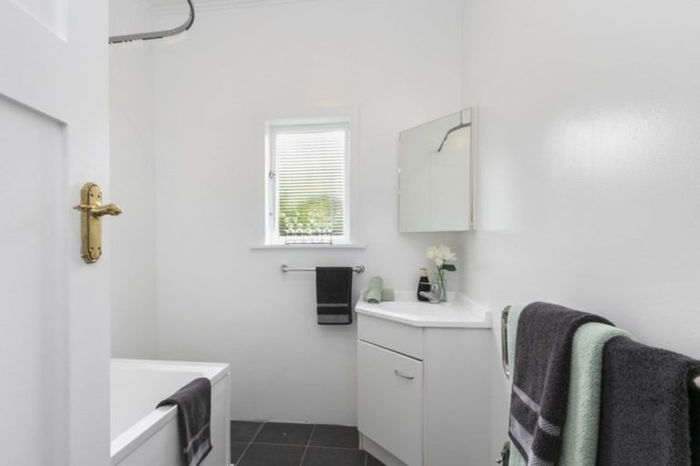 Photo of property in 3 Nicholls Avenue, Petone, Lower Hutt, 5012