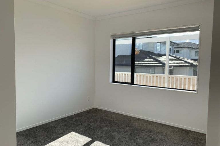 Photo of property in 16 Horsefields Drive, Flat Bush, Auckland, 2019