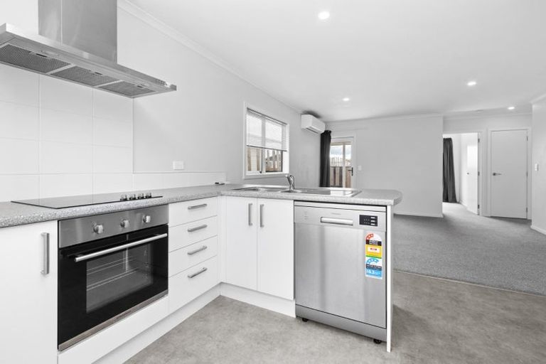 Photo of property in 2 Lilac Street, Melville, Hamilton, 3206