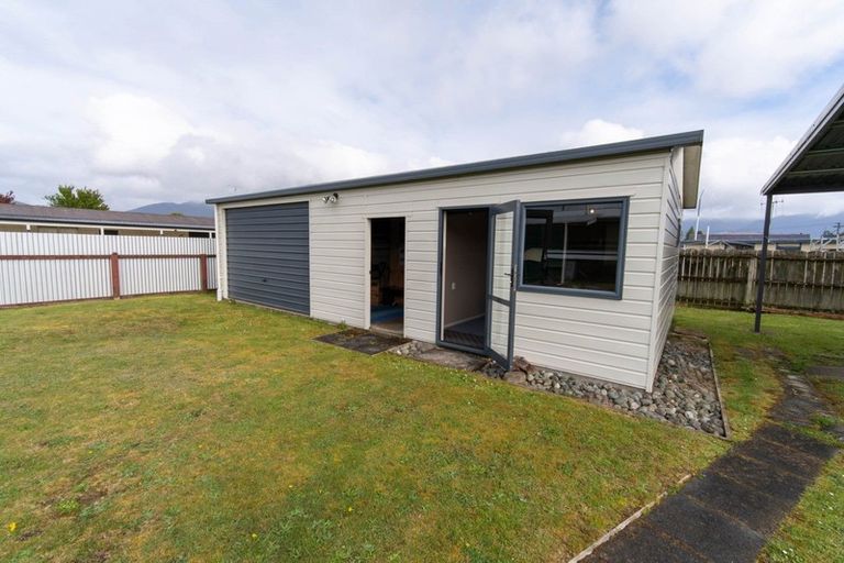 Photo of property in 37 Moana Crescent, Te Anau, 9600