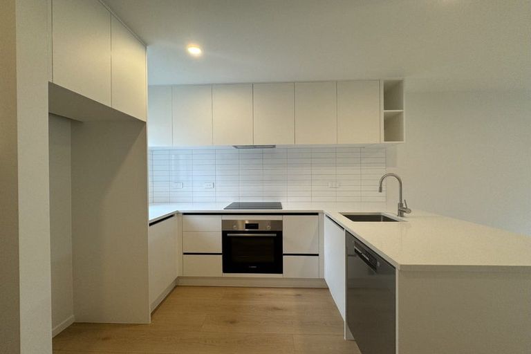 Photo of property in 8/3 Eskdale Road, Birkdale, Auckland, 0626