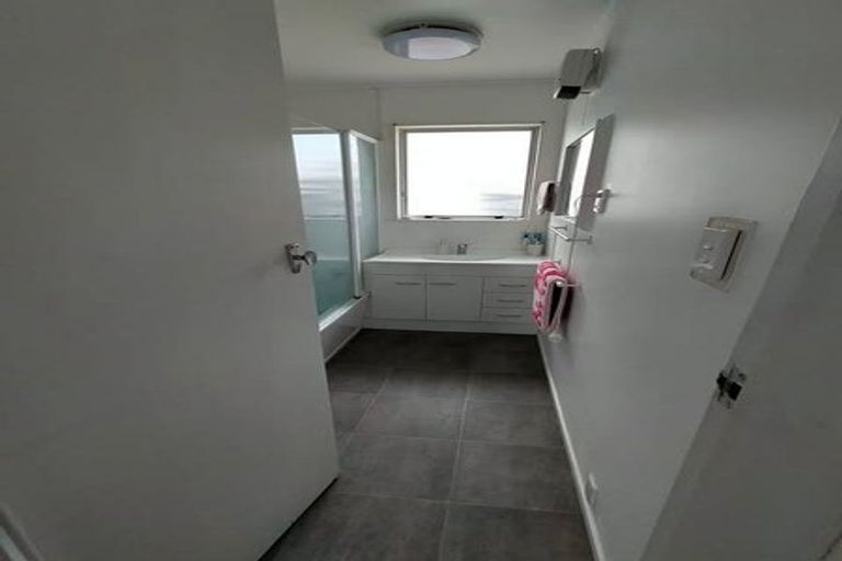 Photo of property in 16 Meeanee Quay, Westshore, Napier, 4110