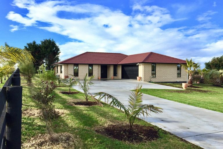 Photo of property in 14 Greenway Drive, Kerikeri, 0230