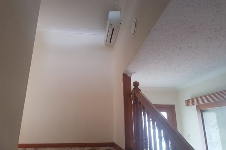 Photo of property in 2 Luton Street, Hokowhitu, Palmerston North, 4410