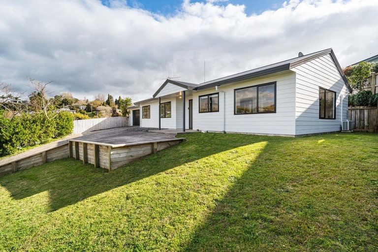 Photo of property in 19 Mamaku Rise, Welcome Bay, Tauranga, 3112