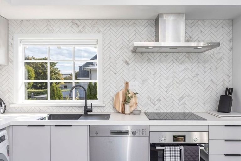 Photo of property in 1/7 Beverley Street, St Albans, Christchurch, 8014