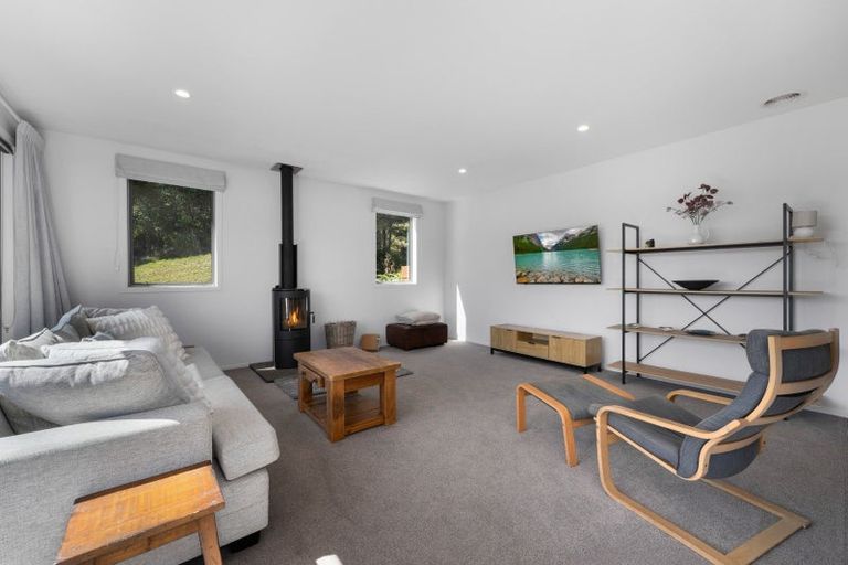 Photo of property in 11 Bell Bird Rise, Picton, 7220